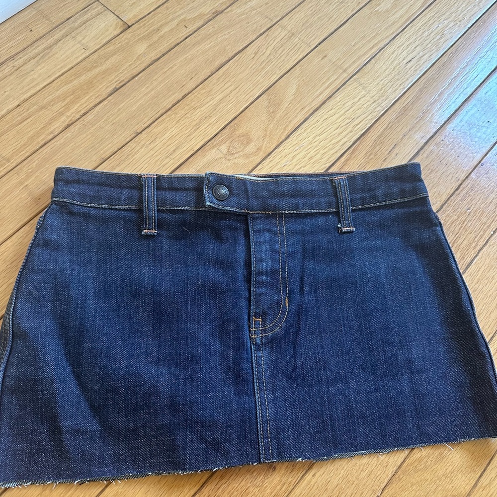 Y2K gap mini skirt